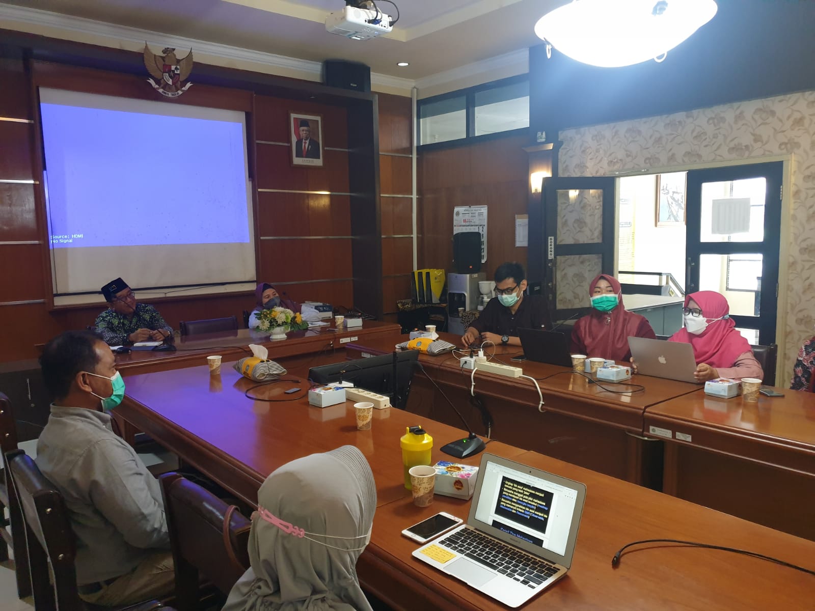 Tim penalaran FBS Unesa melakukan kunjungan kerja di Fakultas Sastra (FS) Universitas Negeri Malang (UM)