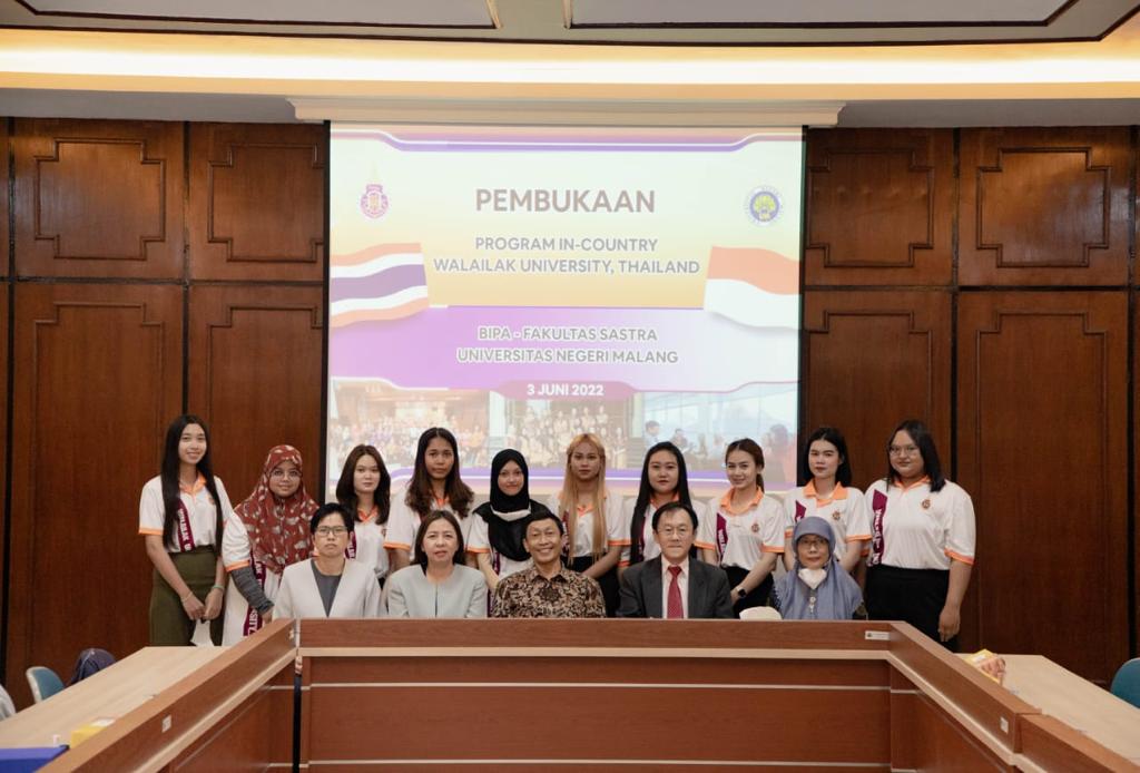 10 Mahasiswa Program In-country dari Universitas Walailak Thailand Belajar Bahasa dan Budaya Indonesia di BIPA FS UM