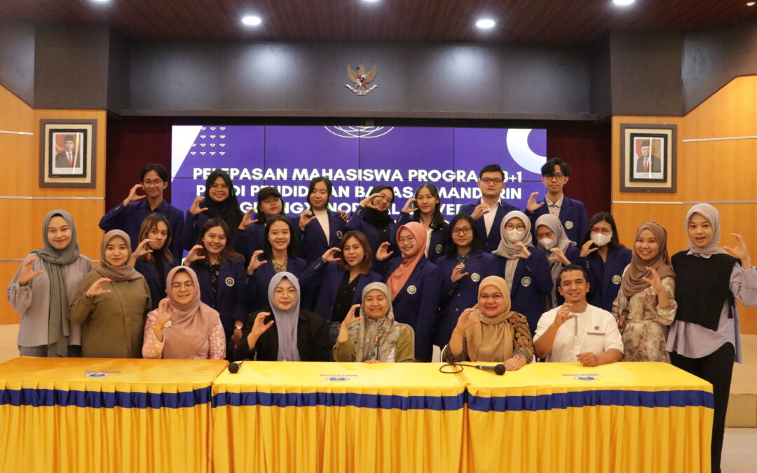 Prodi Pendidikan Bahasa Mandarin UM Lepas 26 Mahasiswa Progam 3+1 ke Guangxi Normal University di Guilin, Tiongkok