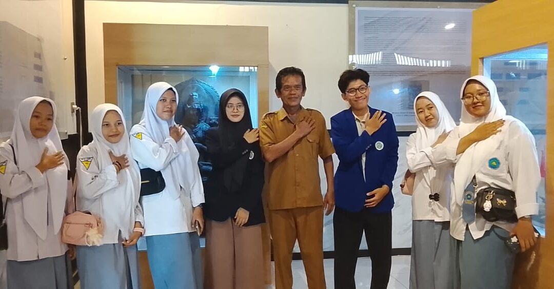 Eksplorasi Warisan Budaya, Mahasiswa Fakultas Sastra UM Laksanakan PKL Non-Dik di Museum Singhasari