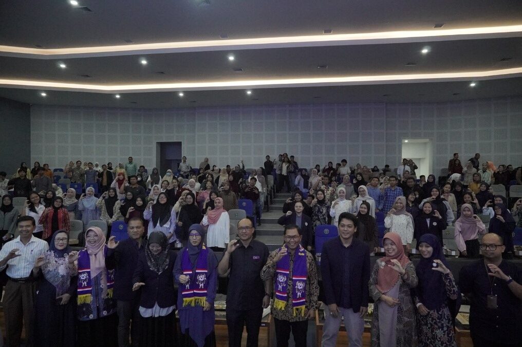 Seminar Nasional Nitisastra X Bahas Humanisasi Pembelajaran Bahasa di Era Kecerdasan Buatan
